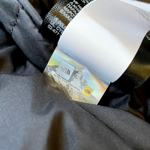 The North Face Men’s HMLYN Down Parka In Yellowtail - Picture 9 of 9